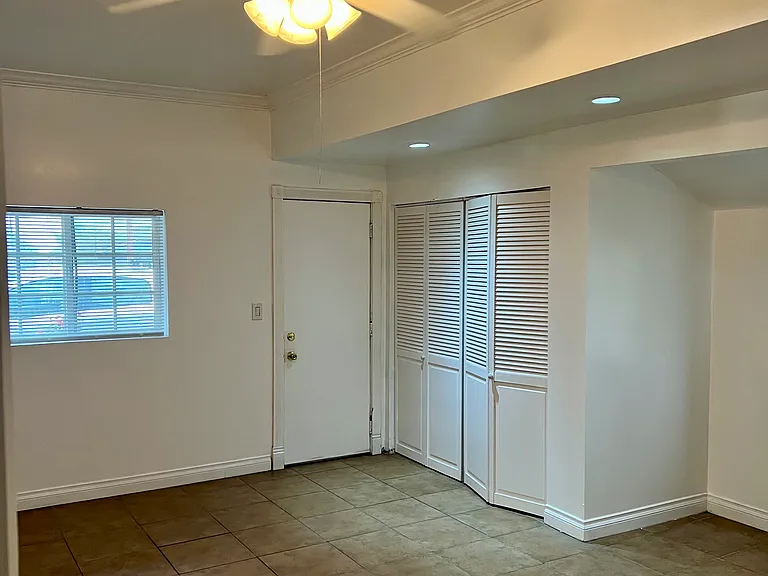 8328 Golden Ave — Photo 8