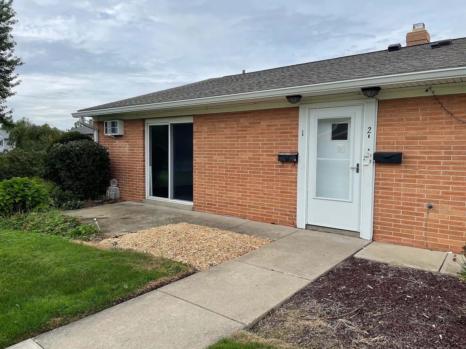 2 bed, $1,450 — Photo 2