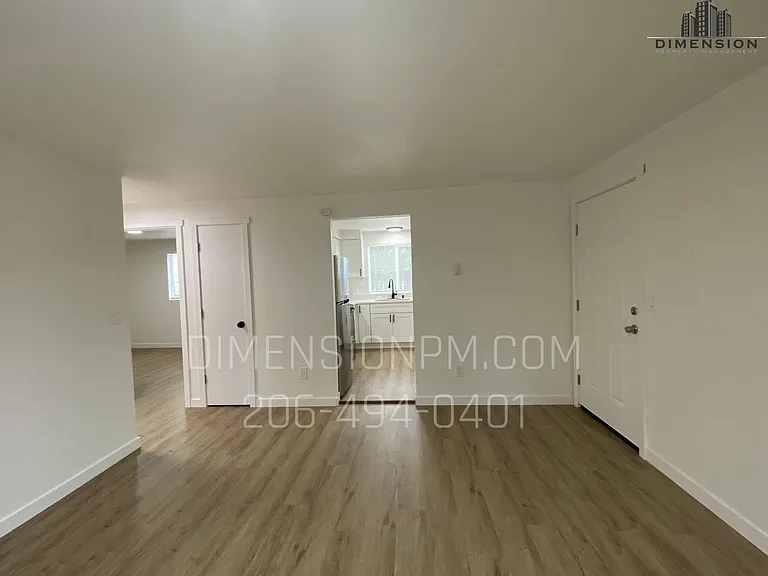 Refreshed 4-Plex in the Heart of Auburn — Photo 5