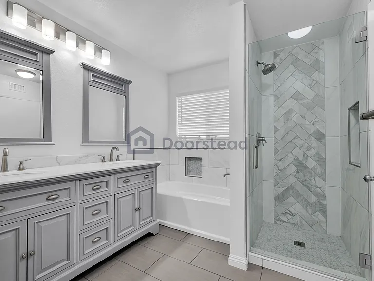 11018 Charleston St — Photo 35