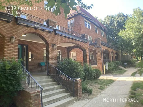 4035-4039 Charlotte Photo 1
