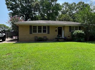 207 Old Pond Rd, Natchez, MS 39120