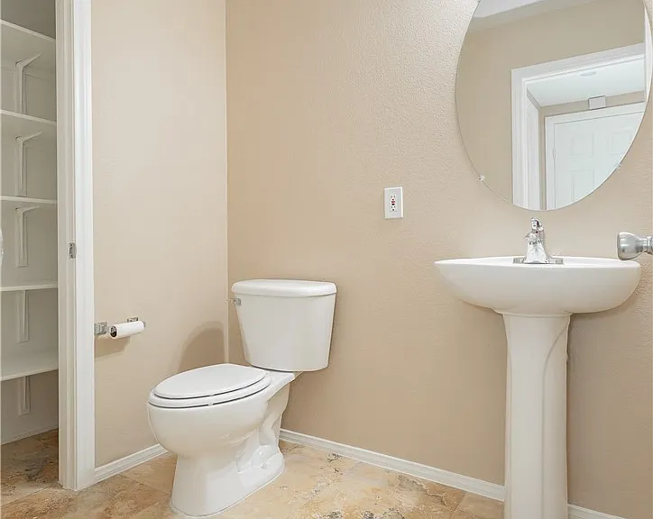 11705 Grotta Azzurra Ave — Photo 19