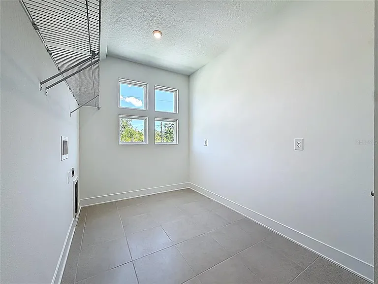 4732 W Wallcraft Ave — Photo 74