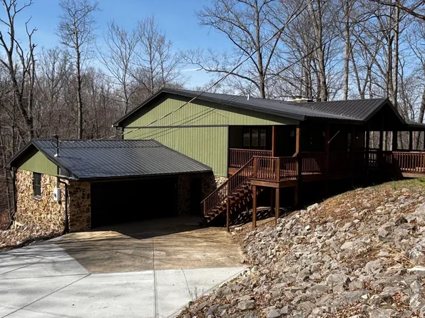 2740 S Hurt Dr, Martinsville, IN 46151