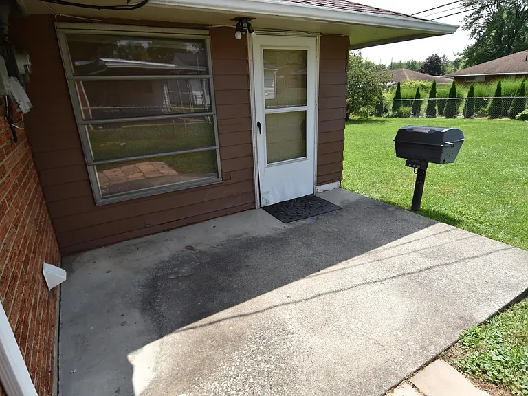 7075 Bartlett Rd — Photo 25