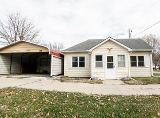 459 S Elm St, Avoca, IA 51521
