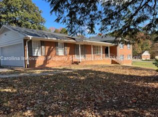 8212 Larkhaven Rd, Charlotte, NC 28216