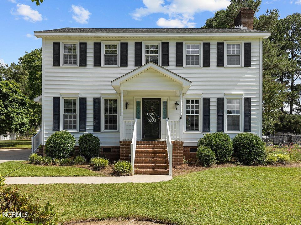 1st image of 2344 Woodridge Drive
