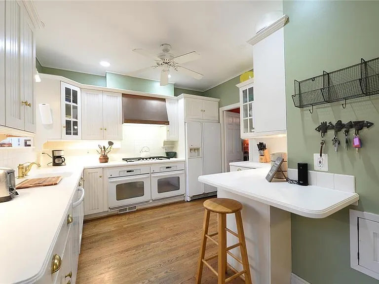 31 Algonquin Wood Pl — Photo 19