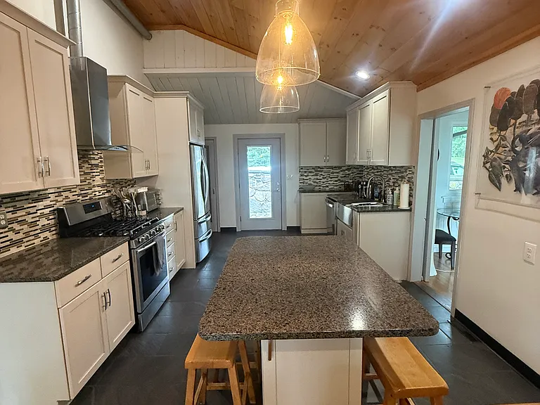 50 Walnut St — Photo 8