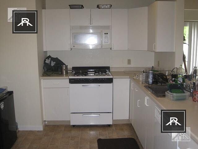 2nd image of 9 Etna St
