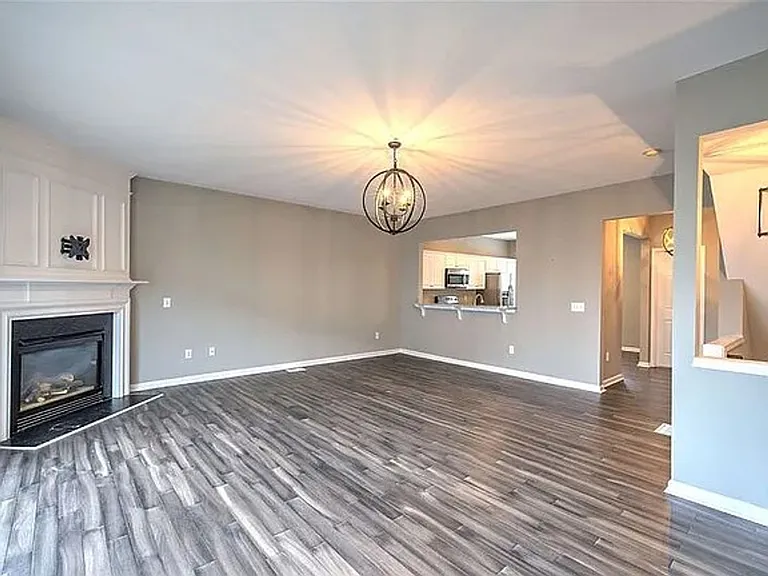 11 Annacey Pl — Photo 8