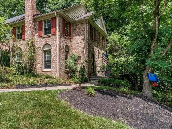 4613 Briar Patch Ct, Fairfax, VA 22032