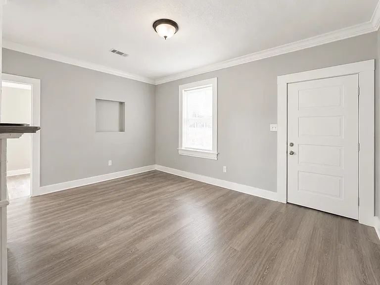 846 Birch St — Photo 4