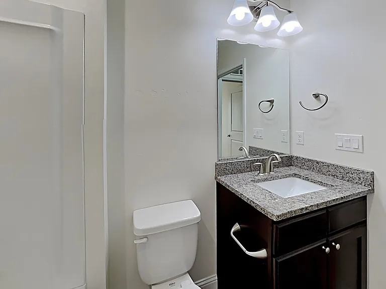 63 S Lancaster Dr — Photo 10