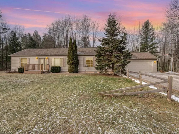 2492 S Towerline Rd, Whittemore, MI 48770