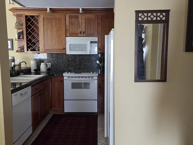 4041 Big Horn Rd #10 — Photo 3