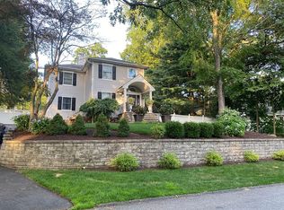 59 Maysenger Rd, Mahwah, NJ 07430