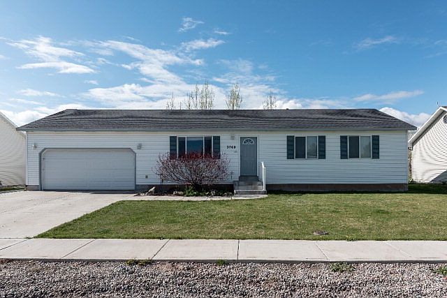 1st image of 3768 E Lorna Ave