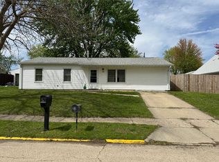 619 Orchard St, Dixon, IL 61021
