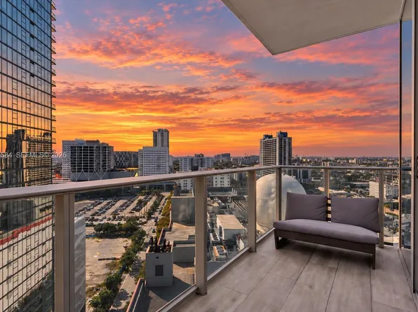 851 NE 1st Ave Unit 1712, Miami, FL 33132