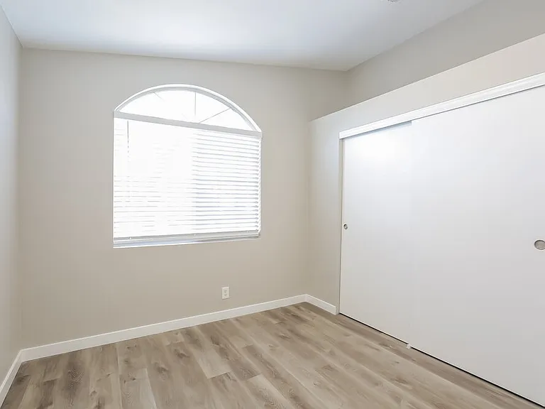 8253 Ten Gallon Ct — Photo 10