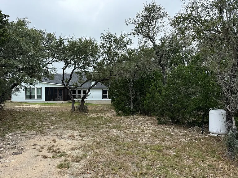 914 Bear Springs Trl — Photo 12
