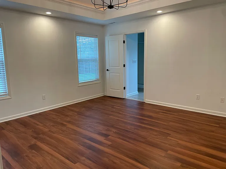 8505 Saurel Dr — Photo 8