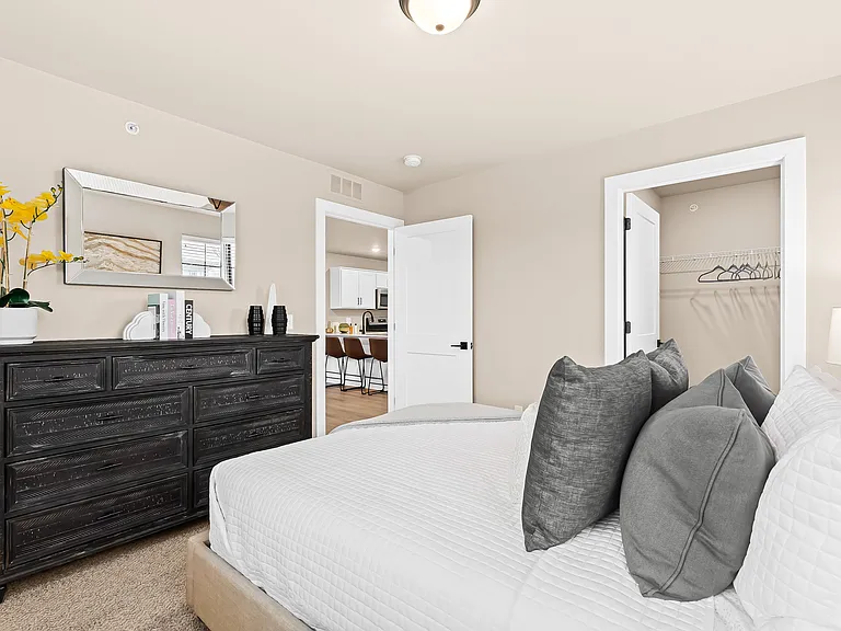 Sterling Park Place Apartments — Photo 12