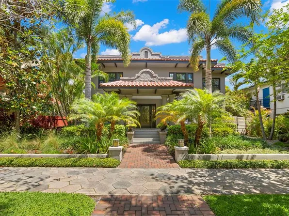 345 8th Ave NE, Saint Petersburg, FL 33701