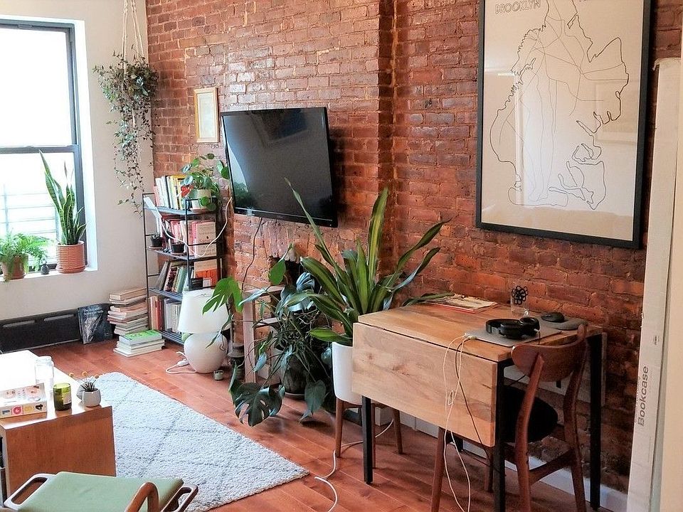 1st image of 413 11th St #1