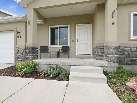3rd image of 182 W Casi Way