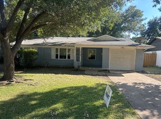 3160 Chatsworth Dr, Farmers Branch, TX 75234