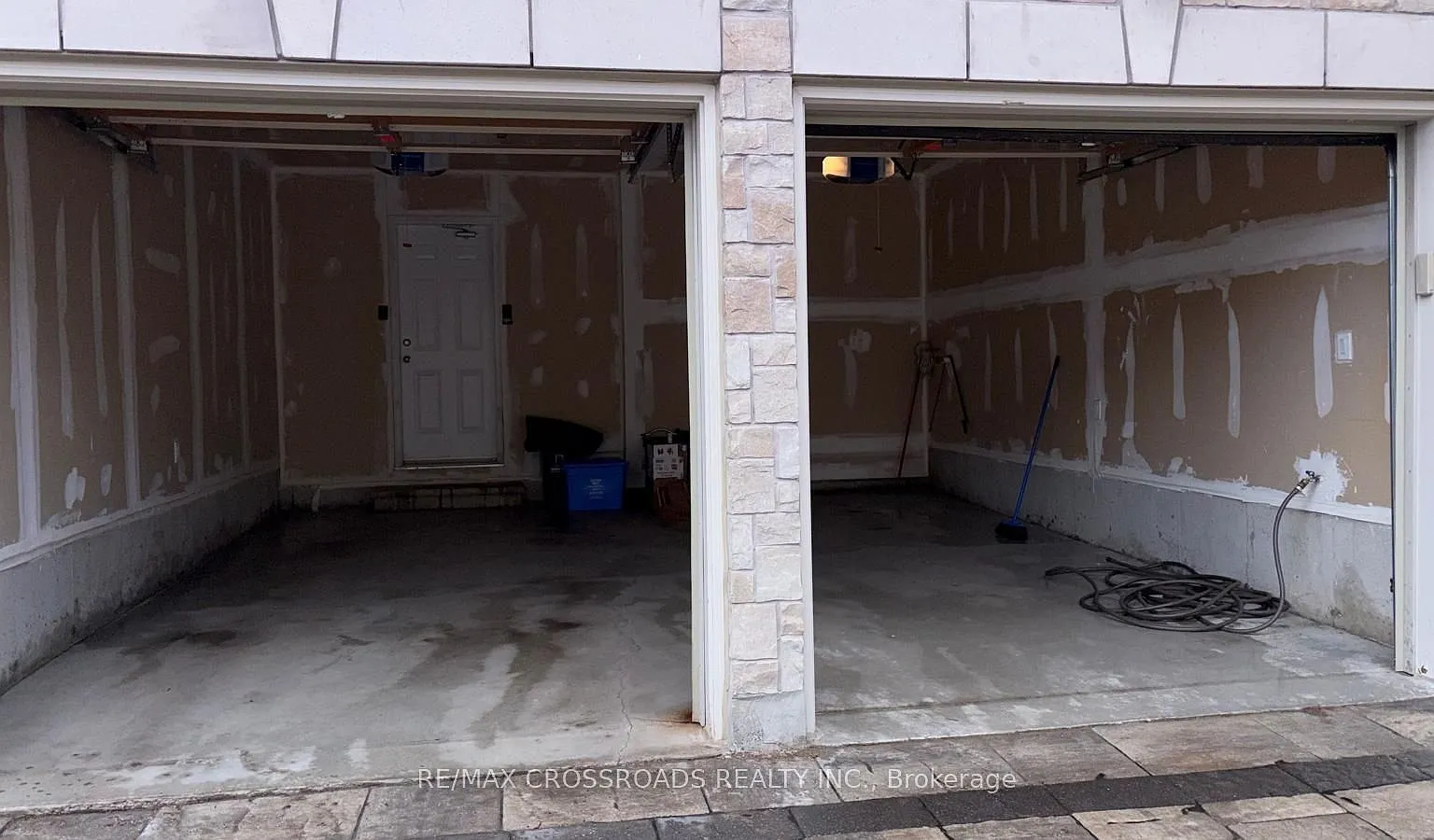 4 bed, $3,950 — Photo 2