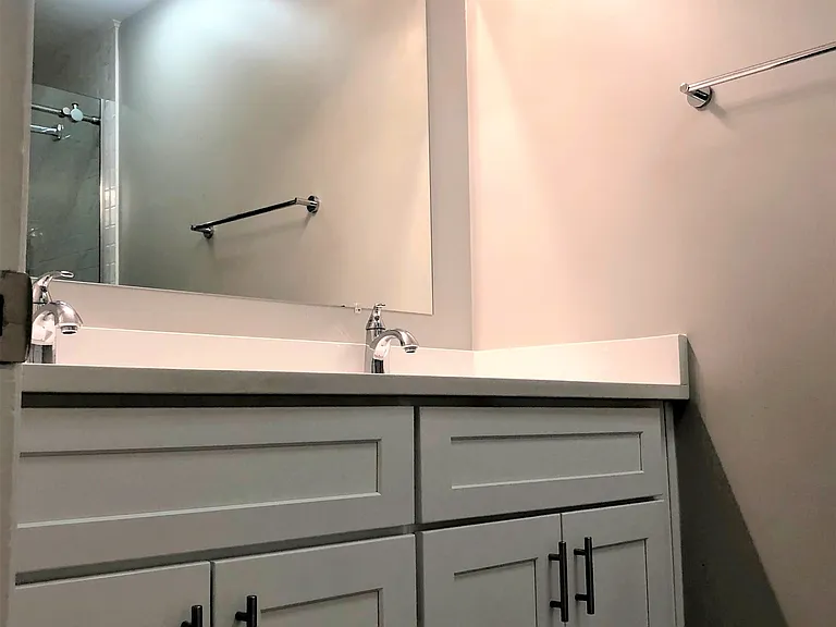 9408 Delancey Dr — Photo 10