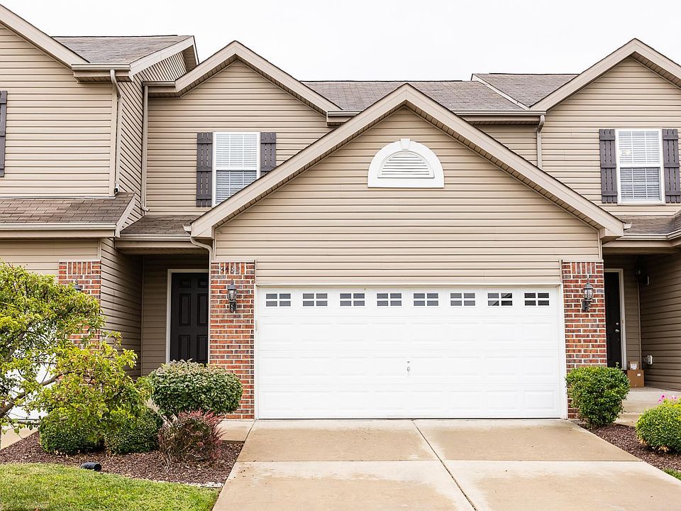 1st image of 843 Foxgrove Dr