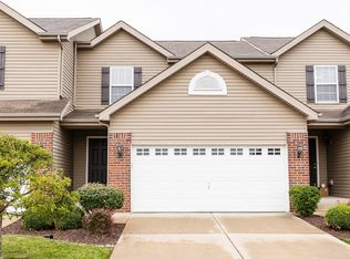 843 Foxgrove Dr, Fairview Heights, IL 62208