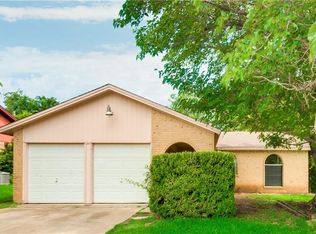 6049 Ridgecrest Dr, Watauga, TX 76148