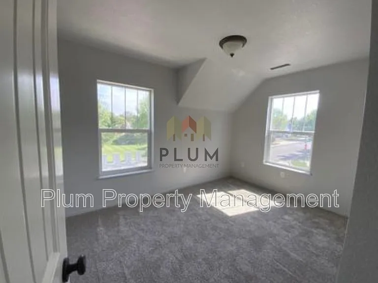 4400 Martindale Way — Photo 7
