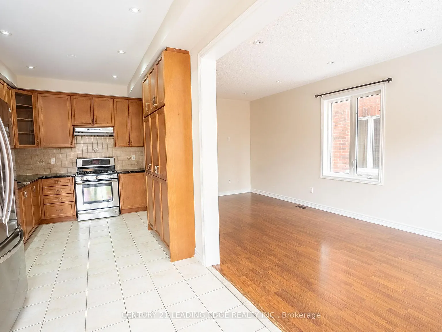 4 bed, $3,500 — Photo 4