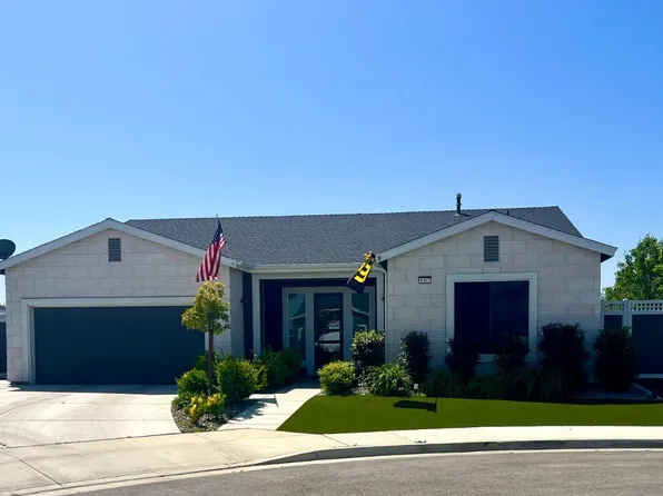 9317 Majestic Falls Ln, Shafter, CA 93263