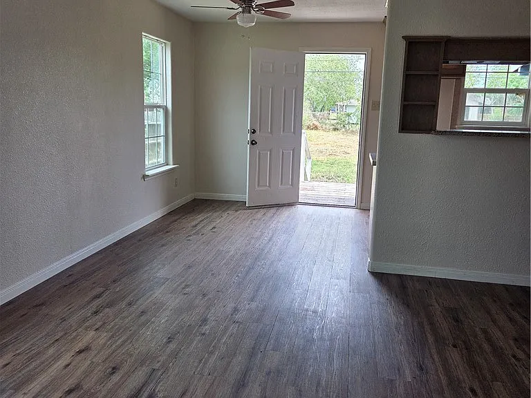 2532 Milo St — Photo 3