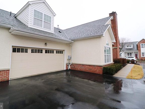 5th image of 15020 Sunflower Dr