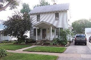 1st image of 716 S Westwood Ave