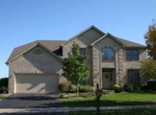 1130 Heatherwood Ln, Aurora, IL 60504