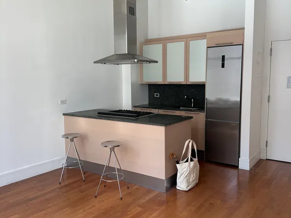 120 Greenwich Street image 4 of 16