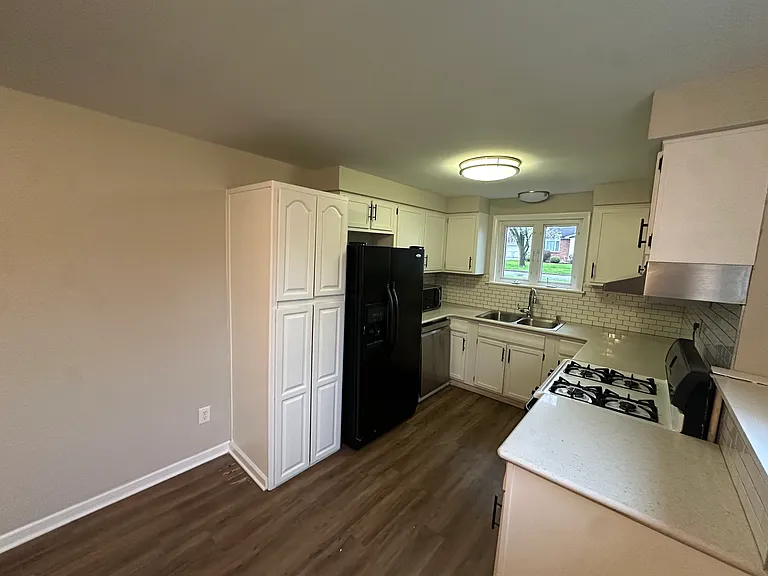 264 Meadowlawn Rd — Photo 12