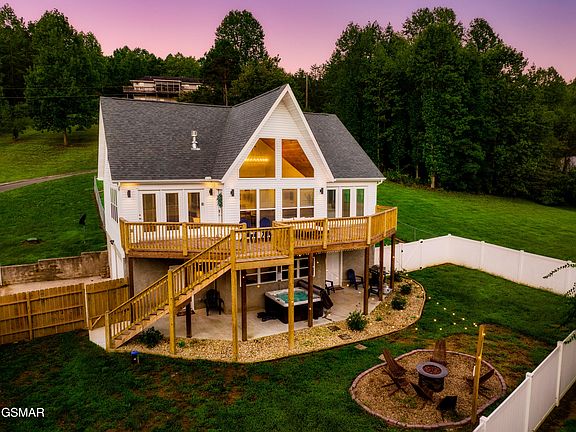 4th image of 3885 Katelyns Ln
