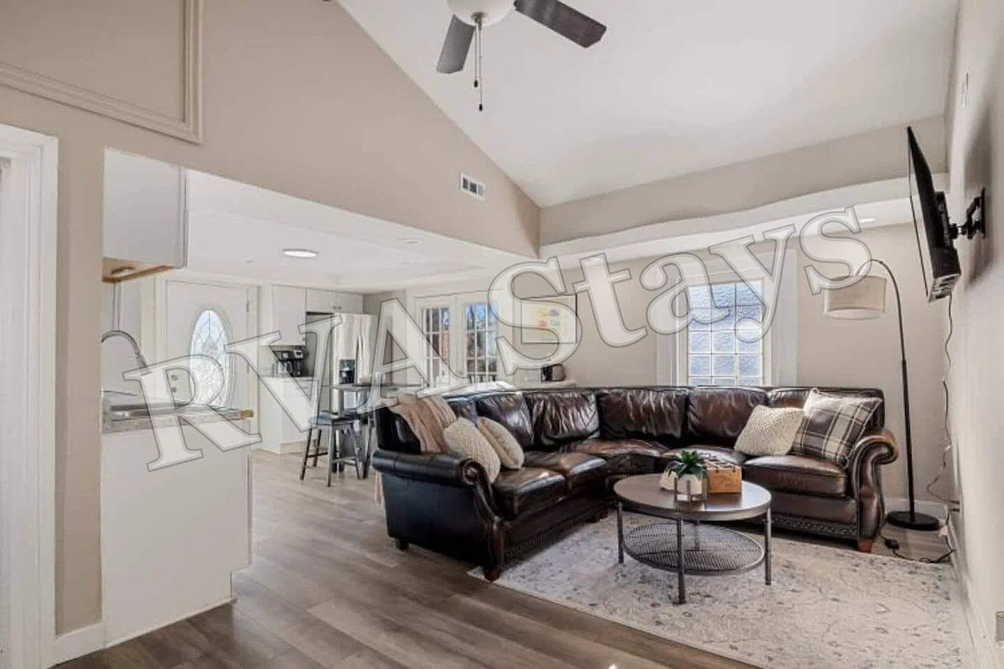 2 bed, $3,450 — Photo 2